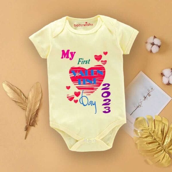 Baby First Valentine Day Romper Clothes Baby valentine Bodysuits Newborn Outfit Envelop Neck Half Sleeve Unisex Onesies"My valentine on 2023" - Image 3