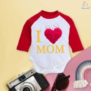 My First Mother’s Day Baby Romper – Full Sleeve “Mom’s Heart Loves Me” Bodysuit for Newborn Infant Girl or Boy – Cute Mother’s Day Gift Outfit – Babywish