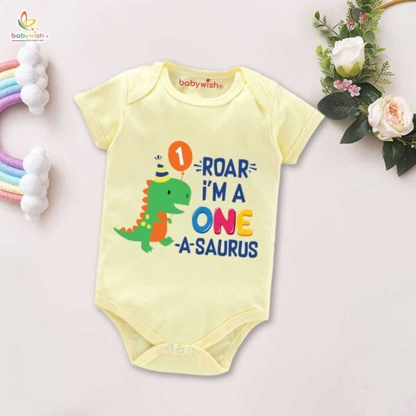 One month unisex baby romper half sleeve round neck onesie