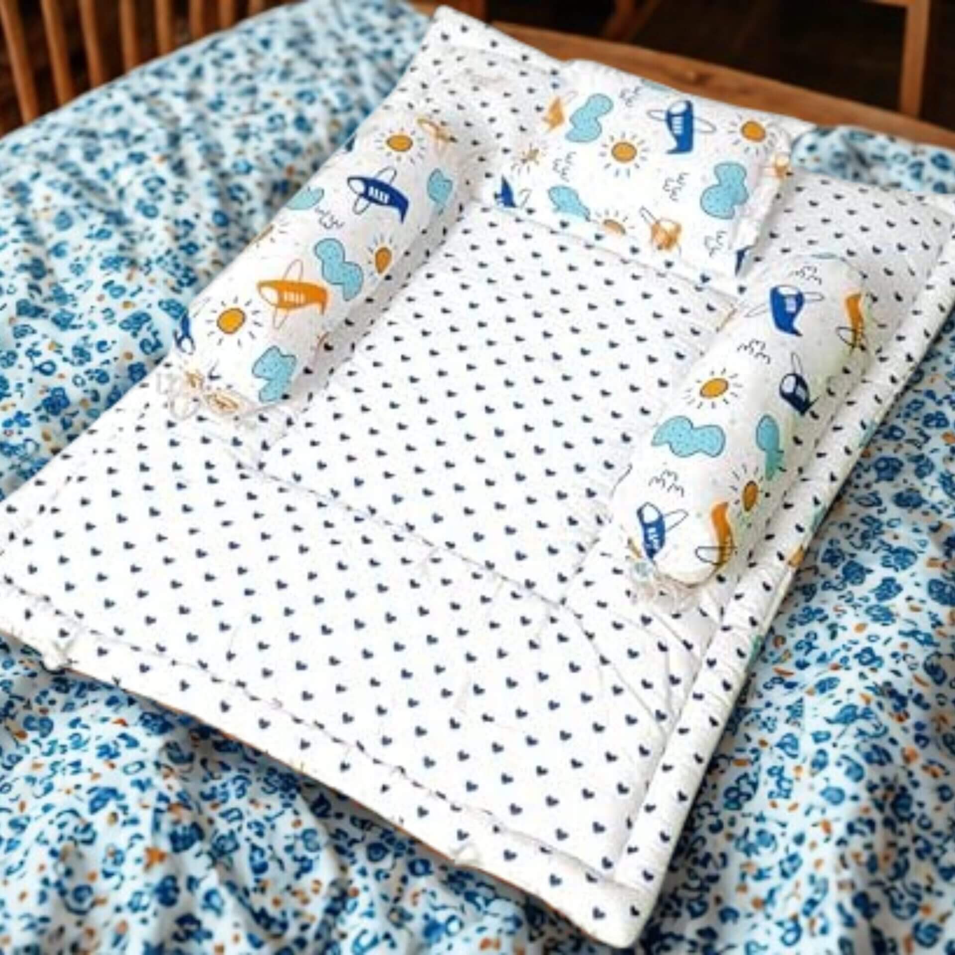 Bedding Sheet & Pillow