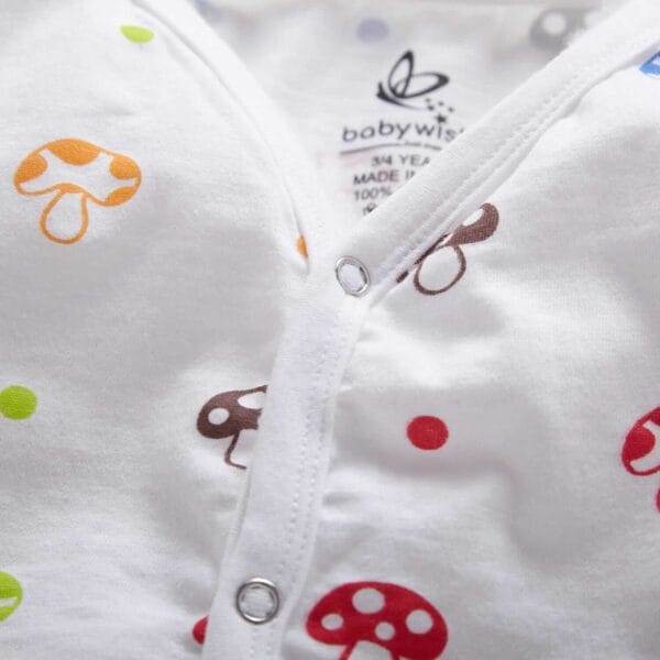 Baby Clothing Set Full Sleeve Jhabla for New Born T-shirt Pajama Set - White Mushroom Print - Image 6