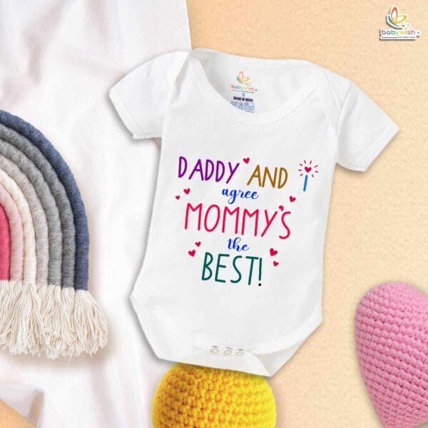 Daddy and I Agree Mom’s the Best – Cute Mother Romper for Babies | Adorable Baby Bodysuit for Mom | Babywish - Image 5