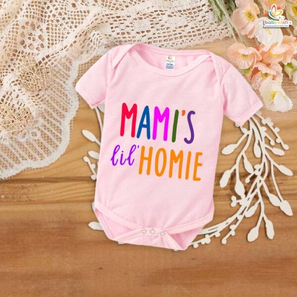 Mami’s Lil Homie – Cute Mama & Maami Romper for Babies | Adorable Baby Bodysuit for Mami & Mom | Babywish - Image 3