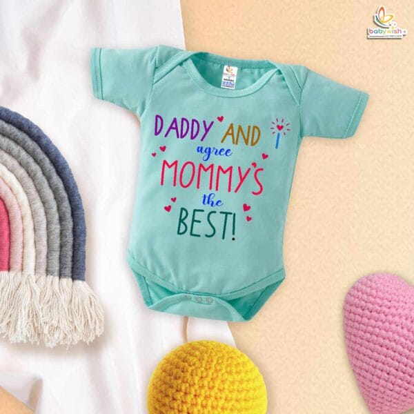 Daddy and I Agree Mom’s the Best – Cute Mother Romper for Babies | Adorable Baby Bodysuit for Mom | Babywish - Image 4