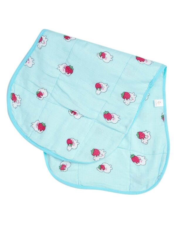 Soft muslin burp cloth for newborns – absorbent and gentle baby towel by Babywish
