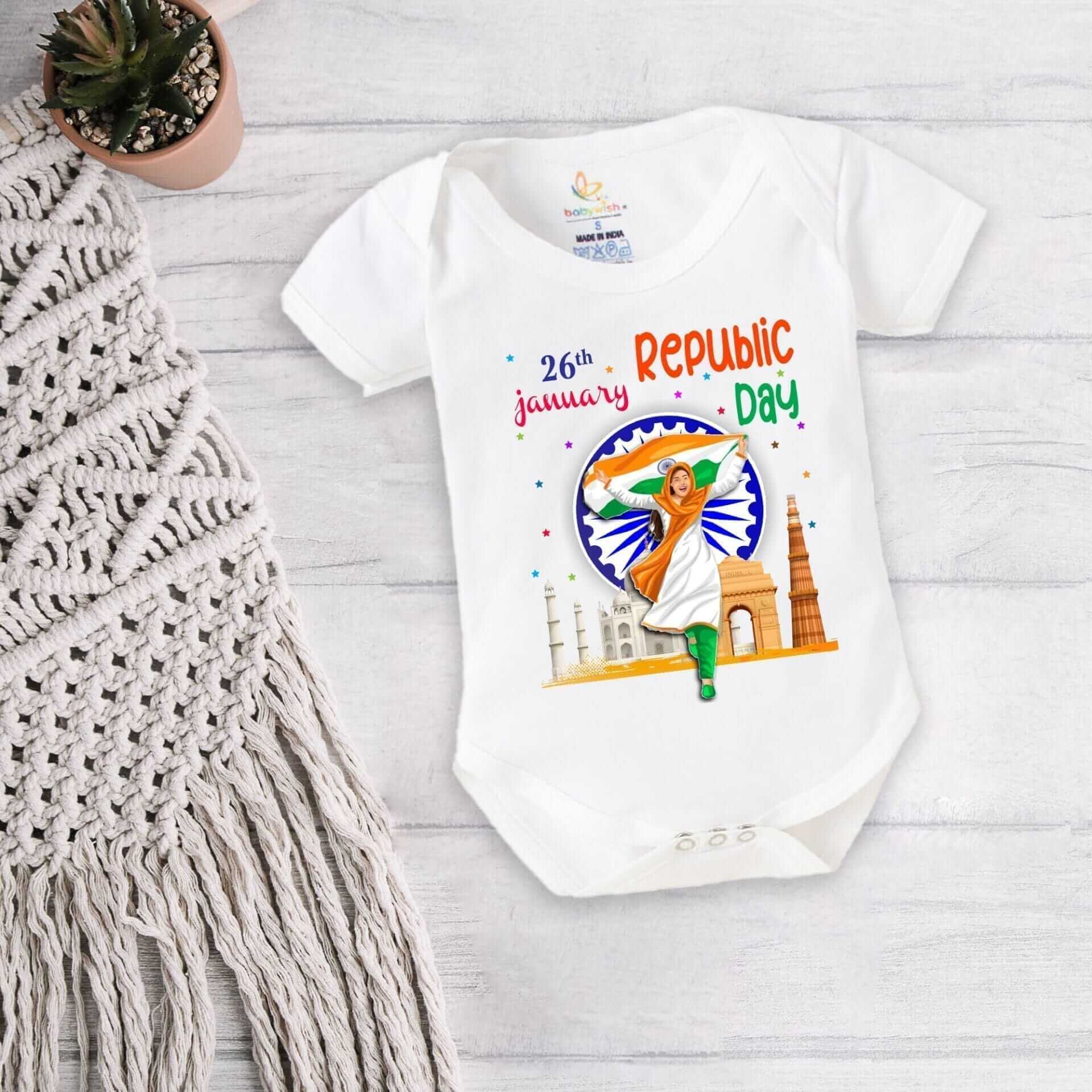 Baby First Republic Day Romper Clothes Baby Bodysuits Newborn Outfit Envelop Neck Half Sleeve Unisex Onesies"Happy Republic Day"