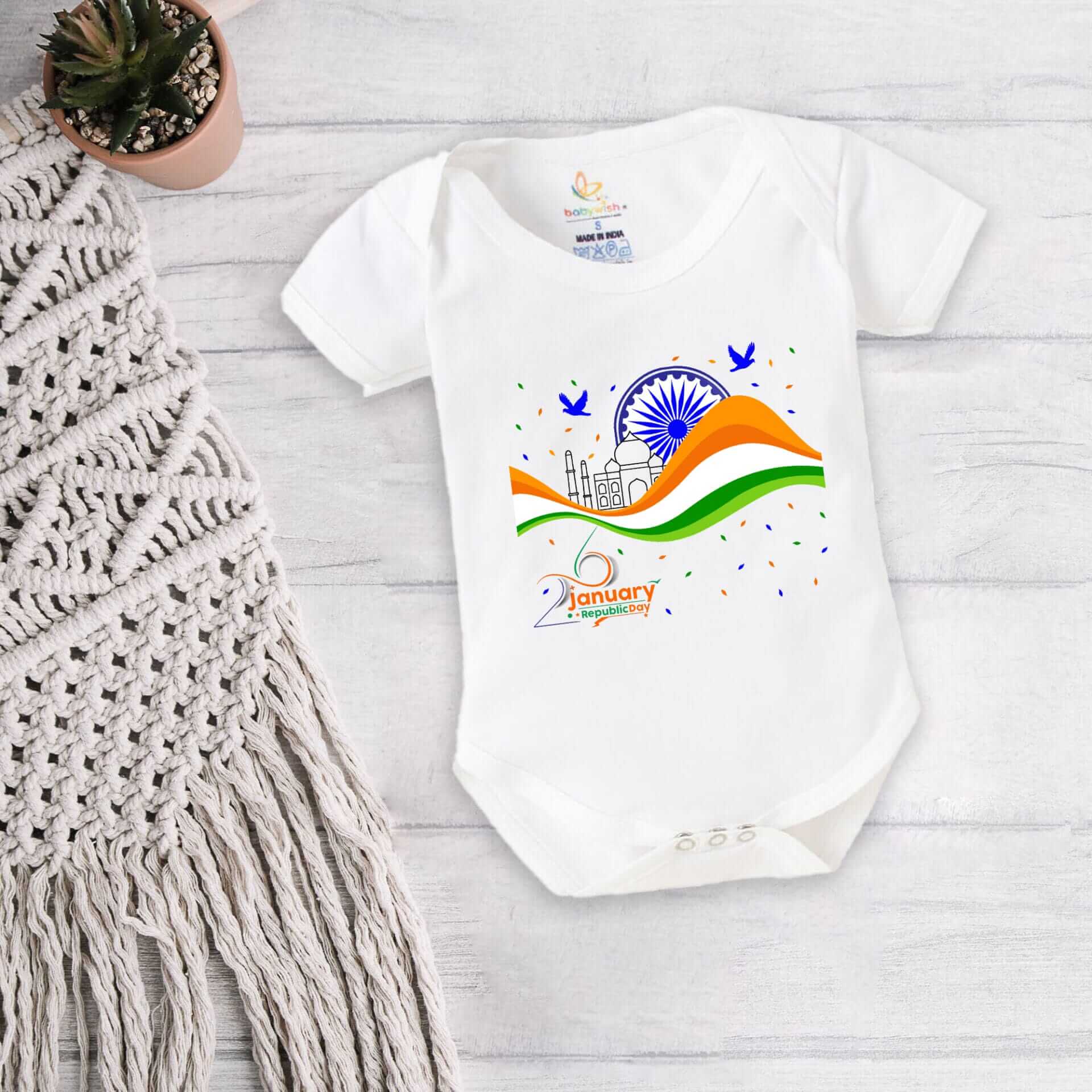 Baby First Republic Day Romper Clothes Baby Bodysuits Newborn Outfit Envelop Neck Half Sleeve Unisex Onesies"Happy Republic Day"
