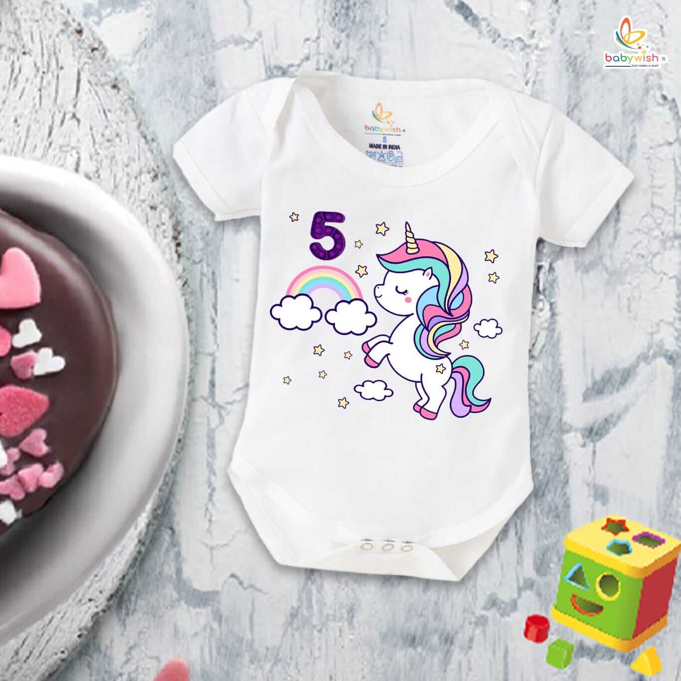 Five month unisex baby romper half sleeve round neck onesie